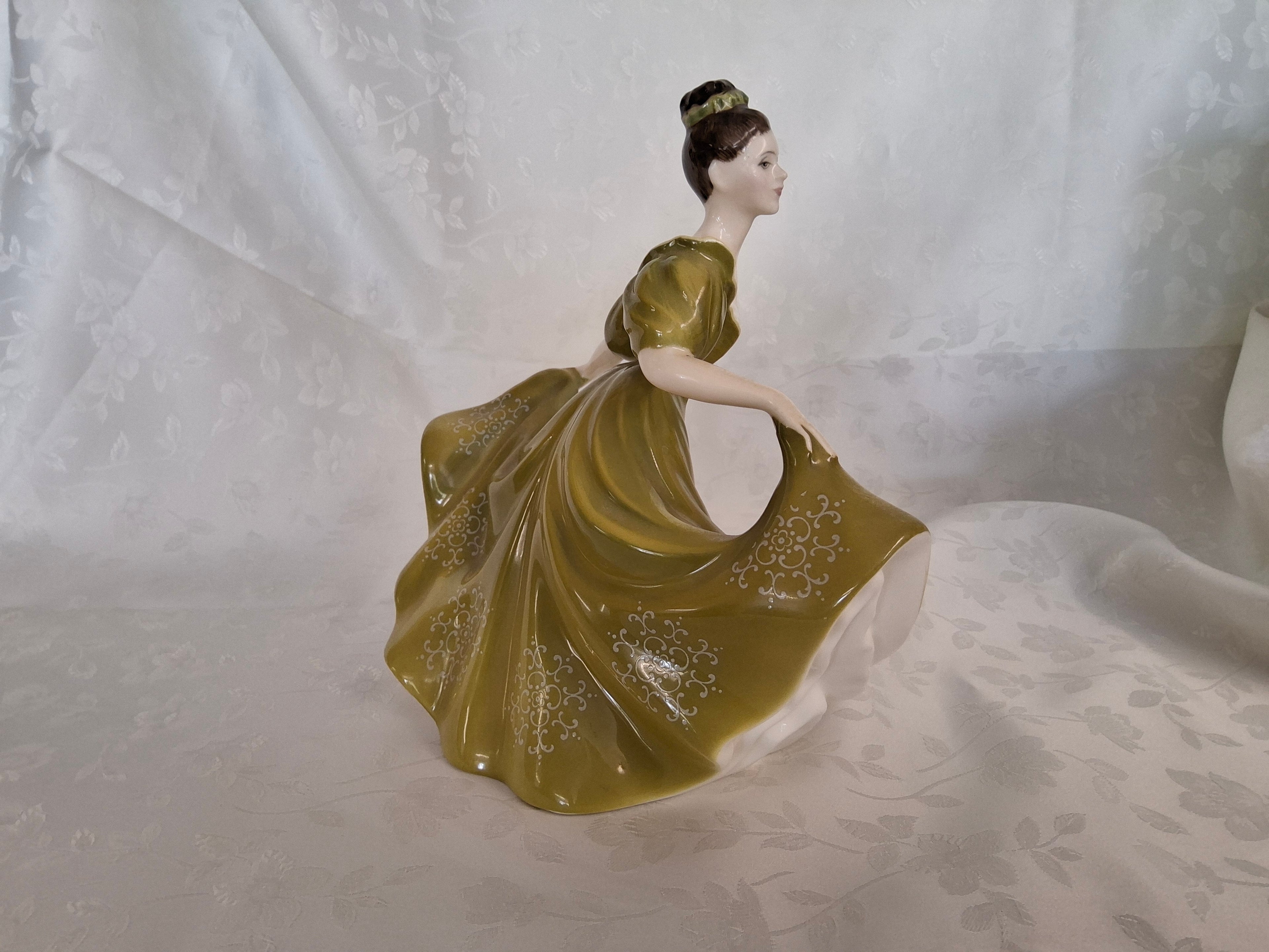 Lady in green dress